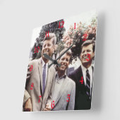 Kennedy Brothers, Präsident John, Robert & Ted Quadratische Wanduhr (Winkel)