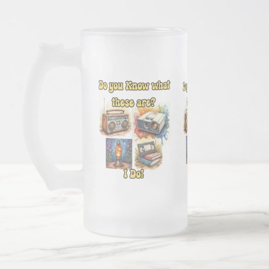 Kennen Sie diese Dinge? Ich schon! – Retro Mattglas Bierglas (Links)