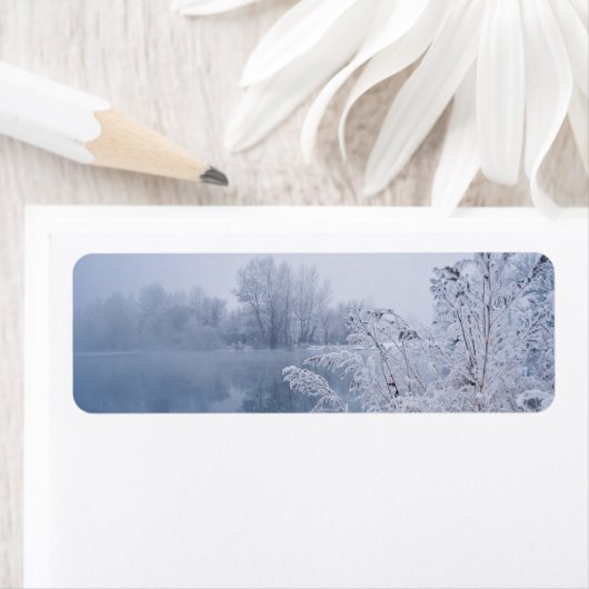 Kennzeichen für herrliche Wintersee-Landschaft (Insitu)