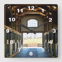 Kentucky View aus dem Barn Quadratische Wanduhr