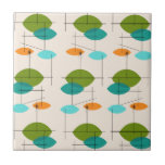 Keramik für hintere Atomare Mobiltechnologie Fliese<br><div class="desc">Dieses Retro Atomic Mobile Pattern Keramik Tile ist ein modernes Design in der Mitte des Jahrhunderts in seiner besten Form. Das Vintag inspirierte Design ist cremefarben mit spitzen Ovalen in Türkis, Orange, aquamarin und Avocado grün. Die aquamarinen und Avocado grünen Ovale überlappen sich und schaffen einen schönen Schatten Pfauenblau. Spaß...</div>