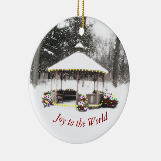 Keramik "GAZEBO IN DER SCHNEEBEDECKTEN HOLZ" Keramik Ornament (Rechts)