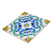 Keramik im mediterranen Stil. Fliese (Seite)