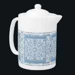 Keramik Lace Light Blue<br><div class="desc">Der Spitzendruck hat zu einem Keramik-Effekt für dieses feine Muster mit einigen Inlays von Perlen oder Cabochons (gezeichnet) hinzugefügt. Hier in hellblau, die einen romantischen Pastellstil verleiht, dieses Muster existiert auch in hellgrau, schwarz und blau von Griechenland in anderen meiner Sammlungen. Ein fein gefertigter und origineller Stil für eine hellblaue...</div>
