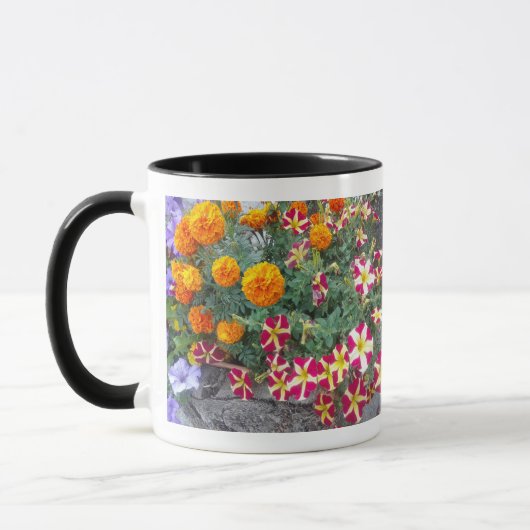 Keramik Tasse mit Petunias & Marigolds (Links)