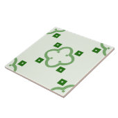 Keramik Tile - Grünes gepolstertes Muster auf Weiß Fliese (Seite)