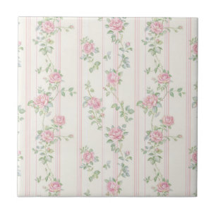 Keramikfliese mit rosa Rosenblütenmuster
