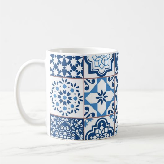 Keramikfliesenmuster Kaffeetasse (Links)