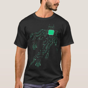 Kernstück des PC-Core-Prozessors im Tech-Nerd T-Shirt