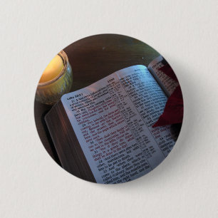 Kerze, Bibel und Poinsetta Button