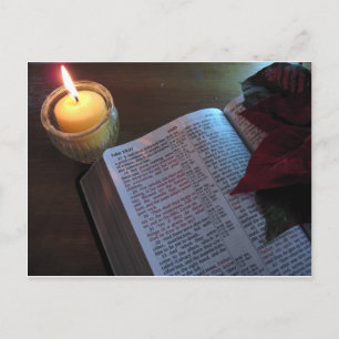 Kerze, Bibel und Poinsetta Postkarte