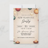 Kerzen und Ornamente Beige Silvesterabend Party Einladung (Vorderseite)