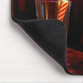Kerzenhalter in einem Saloon-Shotglas  Mousepad (Ecke)