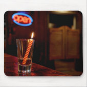 Kerzenhalter in einem Saloon-Shotglas  Mousepad (Vorne)