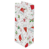 Kerzenleuchten und Weihnachtsmannmützen Geschenktüte Für Weinflaschen (Vorderseite Schrägansicht)