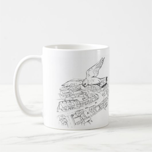 Kestrel über Stadt-Tasse Kaffeetasse (Links)