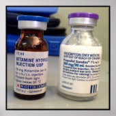 Ketamin und Propofol Durchstechflaschen Plakat (Vorne)