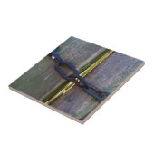 Kette auf Holz Fliese (Seite)