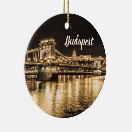 Kettenbrücke Budapest am Abend mit Buda Castle Keramik Ornament (Rechts)