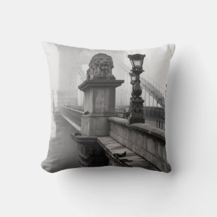 KETTENBRÜCKE, BUDAPEST KISSEN