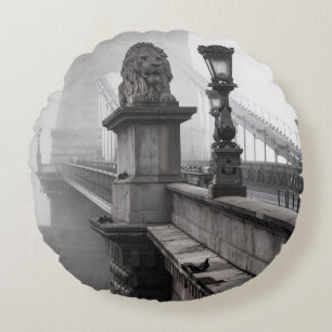 KETTENBRÜCKE, BUDAPEST RUNDES KISSEN