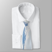 Kettenthemenorientiertes, ein Mann, der über einer Krawatte (Gebunden)