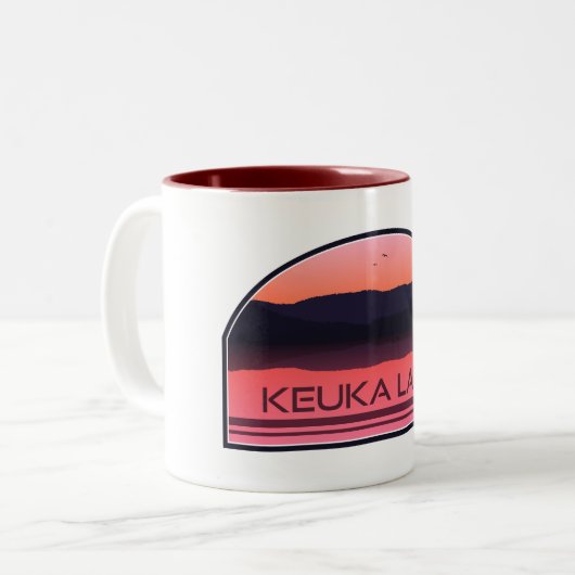 Keuka Lake New York Red Sunrise Zweifarbige Tasse (Vorderseite Links)