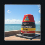 Key West, Florida, südlichste Sehenswürdigkeit Magnet<br><div class="desc">Hintergrund der Sehenswürdigkeit Key West,  Florida Süd</div>