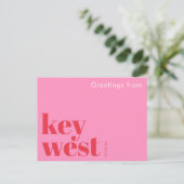 Key West Florida typografisches Rosa Postkarte (Stehend Vorderseite)