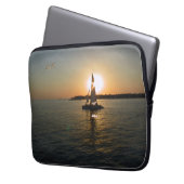 Key West Sunset Sailing mit/ohne Namen oder Initia Laptopschutzhülle (Vorderseite Links)