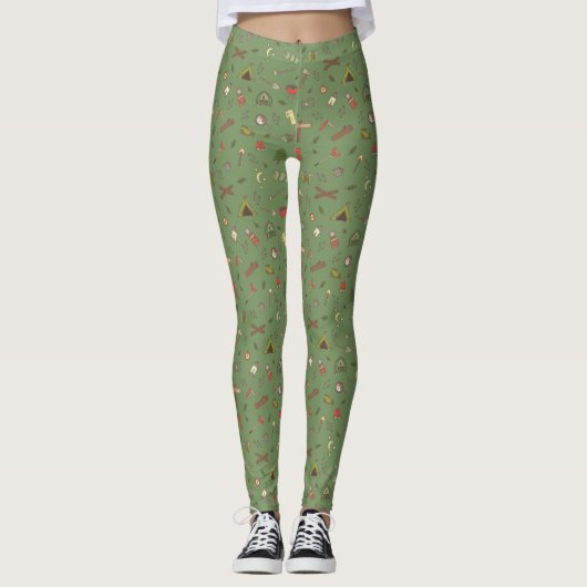 Khaki Camping Themed Outdoor Campfire Muster Leggings (Vorderseite)