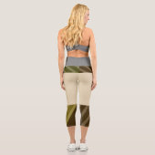 KHAKI KALM | m3galleryStudio Capri Leggings (Rückseite)