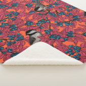 Kichervögel auf Blaubeeren-Ästen auf Orange Sherpadecke (3/4)