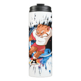 Kick es so, wie es heiß ist. Cartoon Fußball Thermosbecher