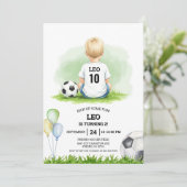 Kick up some fun Soccer Ball Boys Birthday Party I Einladung (Stehend Vorderseite)