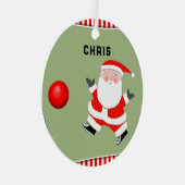 Kickball Player Holiday Gift Ornament Aus Metall (Vorderseite Rechts)