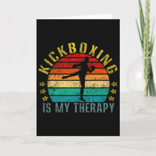 Kickboxen ist meine Therapie Lustig Retro Karte