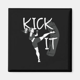Kickboxing Mädchen Kick It  Magnet