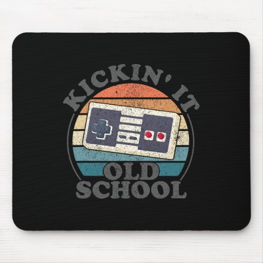 Kickin It Old School Retro 80er Videospiel Gaming  Mousepad (Vorne)