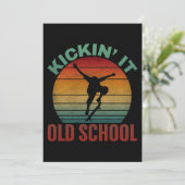 Kickin' It Old School Skateboard Skateboard Einladung (Stehend Vorderseite)