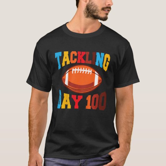 Kids 100th Day Of School Football Tackling Day 100 T-Shirt (Vorderseite)