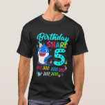 Kids Baby Shark 5Th Birthday Boys Girls 5 Year Old T-Shirt<br><div class="desc">Baby Shark 5th Birthday Shirt Boys Girls 5 Year Old Birthday T-Shirt Is A Great 5th Birthday Gift Idea For Any Girl, Boy, Kids Who Is Turning 5 Year Old. These shirts are great for every birthday party you might be planning to have for a 5 year old. Kids 5...</div>