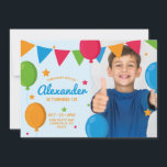 Kids Balloon Stars Foto Geburtstagsparty Einladung<br><div class="desc">Kinder Balloon Stars Foto Geburtstagsparty Einladung. Dieses Design bietet bunte Geburtstagsfahnen und Ballons. Personalisieren Sie dieses individuelle Design mit Ihren eigenen Party-Details und Foto. Ideal für einen Kindergeburtstag.</div>