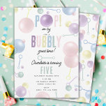 Kids Bubble Party POP on By Birthday Einladung<br><div class="desc">Ein niedliches,  buntes Blasmuster,  das sich ideal für Kinder oder Lieben von Blasenkunstkunst eignet. Dieses hübsche,  handgefertigte illustrierte Blasendesign ist ideal für Kindergeburtstage. In der Kollektion dieses Designs können Sie die passende Gestaltung der Geburtstagsfeier und die Vorzüge des Hauses bewundern.</div>