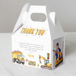 Kids Construction Foto Birthday Party Danke Geschenkschachtel<br><div class="desc">Danken Sie Ihren Gästen auf eine ganz besondere Art und Weise mit einer Dankeschön-Gunst-Box, die ein beliebtes Geburtstagsgeschenk-Foto enthält! Gedruckt mit fröhlichen Aquarellbildern von einem Bagger, Müllwagen, Ampeln und Straßenschildern, wird diese Box sicher ein Lächeln auf ihr Gesicht setzen und sie fühlen sich geschätzt. Auf der links lautet die Karte:...</div>