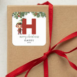 Kids Elf Initial H Christmas Quadratischer Aufkleber<br><div class="desc">Gib dieses Weihnachtsfest das Geschenk personalisierten Charmes! Unsere Monogramm-Aufkleber mit dem Elf des Weihnachtsmannes,  der sich hinter dem Buchstaben H versteckt,  sind eine einzigartige und durchdachte Möglichkeit,  Ihre Liebe zu zeigen. Passen Sie mit einem Namen,  Jahr und einem herzlichen Gruß an. Machen Sie Ihre Weihnachtsgeschenke auffällig!</div>