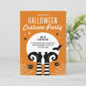 Kids Halloween Hexenfüßenkleidung Party Einladung (Stehend Vorderseite)