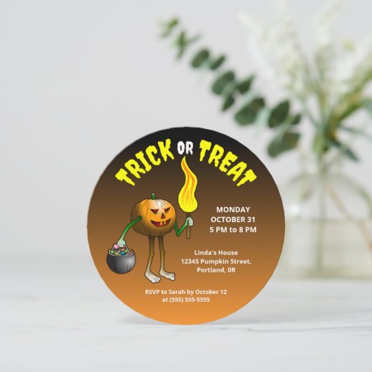 Kids Halloween Trick oder Treat Party Einladung (Stehend Vorderseite)