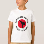 Kid's karate to Shirt for martial arts Birthday<br><div class="desc">Kid's Karate zum Shirt für Kampfkunst Geburtstag Party. Gebärdener Tee für Kinder. Personalisieren Sie Ihre Daten mit Namen,  Datum oder Slogan. Rot heiß aufgehende Sonne mit Silhouette des Kampfflugzeugs. Auch für andere asiatische Kampfsportarten wie Ju Jitsu,  Taekwondo,  Kung Fu,  Judo,  aikido,  Kickboxing,  Jiu Jitsu,  Muay Thai etc. geeignet.</div>