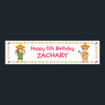Kids Musical Mexican Fiesta Birthday Party Banner Poster<br><div class="desc">Feiern Sie mit Song und Tanz! Dieses Party-Banner eignet sich perfekt für ein mexikanisches Party mit seinen bunten und hellen Elementen. Banner beinhaltet zwei Kinder, die in einem Sombrero gekleidet sind, mit breit gebrannten Hüten mit geometrischem Dreieck-Muster. Das Mädchen schwingt mit einem Paar Maracas, während der Junge auf der Gitarre...</div>